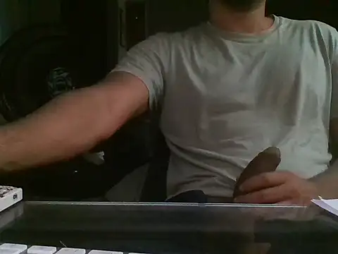 Snapshot of Michel22151gw chatting on 12/03/25, 05:33 Michel22151gw online show from 12/03/25, 05:33