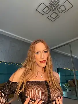 RockQueen A online show from 06/10/26, 04:50