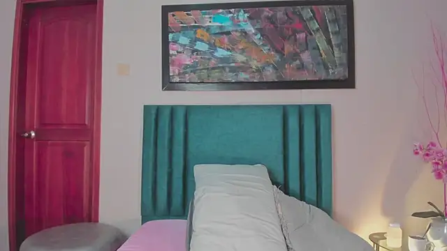 JupiteFox online show from 09/13/25, 11:59