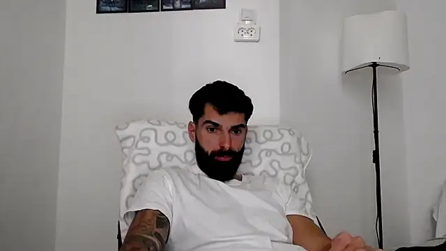 Verycutex online show from 11/25/25, 08:25