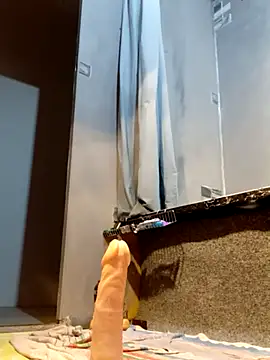 milosek81 online show from 11/02/25, 02:58