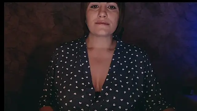  letty  online show from 10/08/25, 10:29