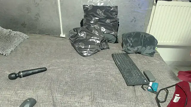 Titanilla39 online show from 01/12/25, 02:41