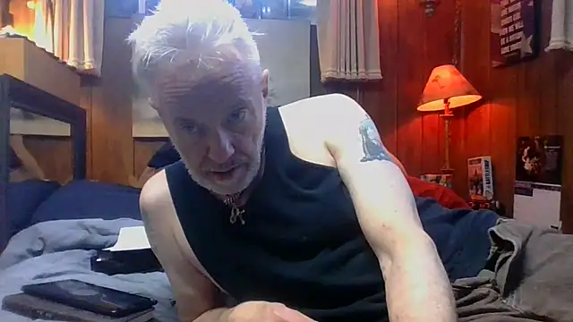 Snapshot of Makowboy chatting on 01/08/25, 07:13 Makowboy online show from 01/08/25, 07:13