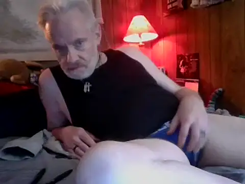 Snapshot of Makowboy chatting on 01/14/25, 09:13 Makowboy online show from 01/14/25, 09:13