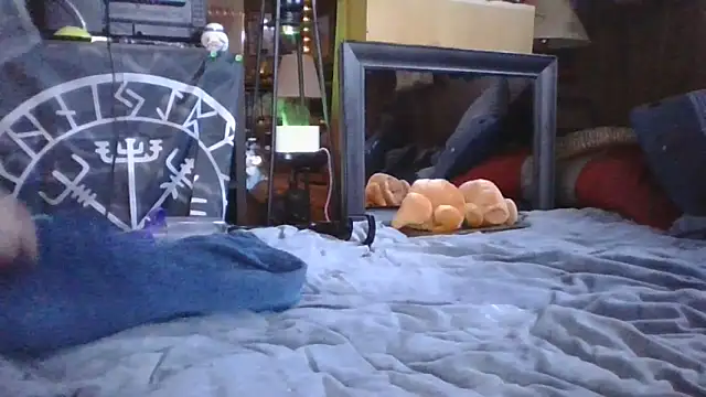 Snapshot of Makowboy chatting on 11/05/25, 08:31 Makowboy online show from 11/05/25, 08:31