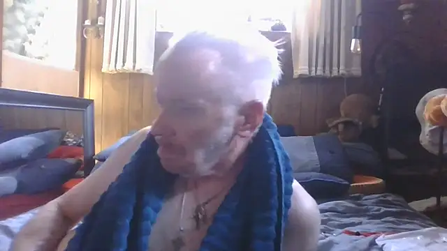 Snapshot of Makowboy chatting on 02/08/26, 06:22 Makowboy online show from 02/08/26, 06:22