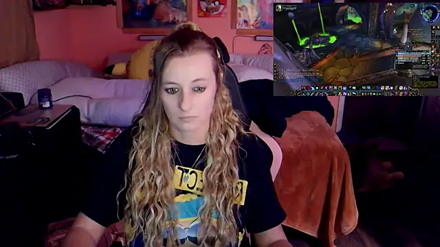 Snapshot of AsiaGoesPro chatting on 03/06/26, 03:03 AsiaGoesPro online show from 03/06/26, 03:03