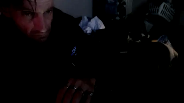 Snapshot of lickthecat chatting on 10/11/25, 11:42 lickthecat online show from 10/11/25, 11:42