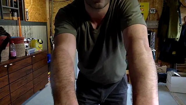 Snapshot of jayvanbergen chatting on 04/09/26, 05:18 jayvanbergen online show from 04/09/26, 05:18