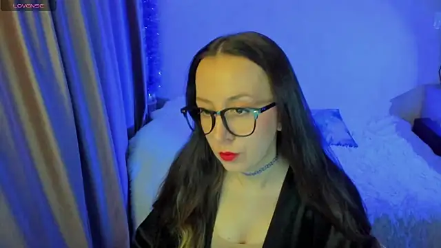 Snapshot of CurlySteph chatting on 10/23/25, 04:39 CurlySteph online show from 10/23/25, 04:39