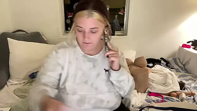 magicsparkles online show from 01/04/25, 02:46