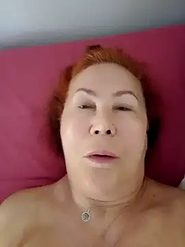 Hottie-Mom online show from 10/20/25, 07:20