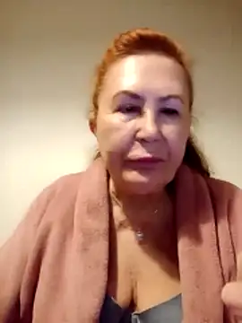 Hottie-Mom online show from 04/30/26, 07:53