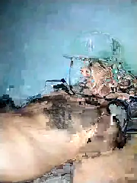 Snapshot of Chacal_Armyy chatting on 12/21/25, 01:07 Chacal Armyy online show from 12/21/25, 01:07