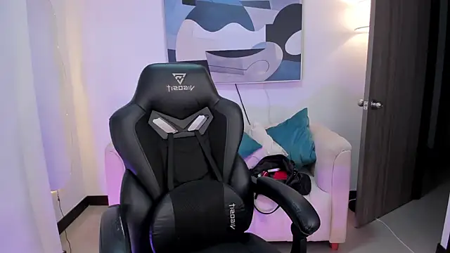 SaraParker  online show from 11/27/25, 08:11