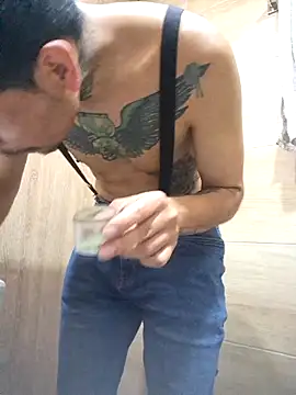 Snapshot of dannnyhot24 chatting on 03/06/26, 03:30 dannnyhot24 online show from 03/06/26, 03:30