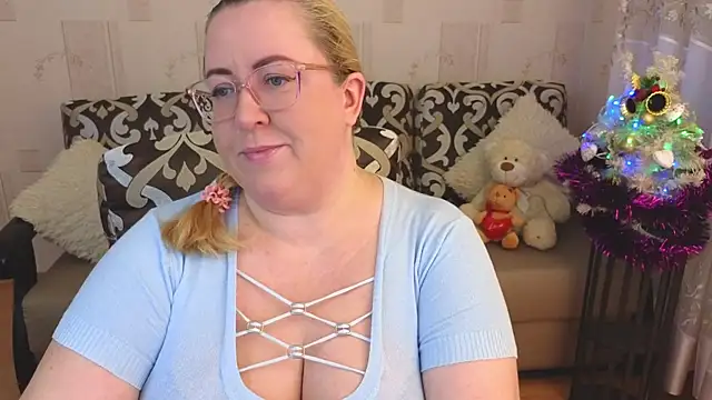 Ginesia online show from 12/13/24, 01:01