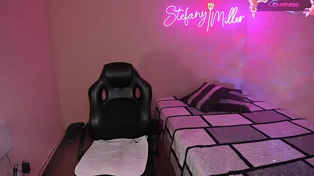 Snapshot of stefany_miller77 chatting on 01/22/25, 11:34 stefany miller77 online show from 01/22/25, 11:34