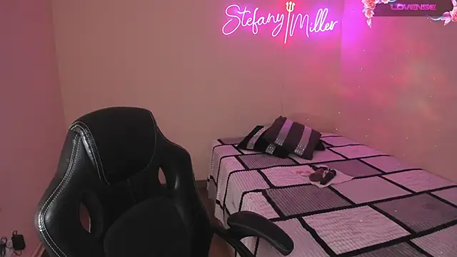 Snapshot of stefany_miller77 chatting on 02/13/25, 01:26 stefany miller77 online show from 02/13/25, 01:26