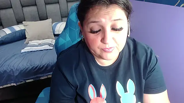 Snapshot of Kerly_Doll chatting on 11/11/25, 06:41 Kerly Doll online show from 11/11/25, 06:41