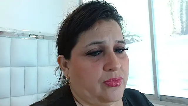 Snapshot of Kerly_Doll chatting on 11/15/25, 04:25 Kerly Doll online show from 11/15/25, 04:25