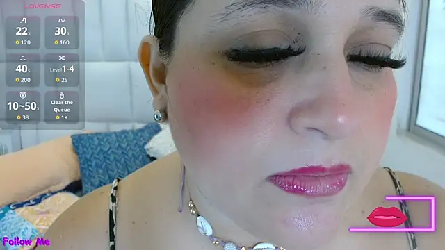 Snapshot of Kerly_Doll chatting on 11/20/25, 12:49 Kerly Doll online show from 11/20/25, 12:49