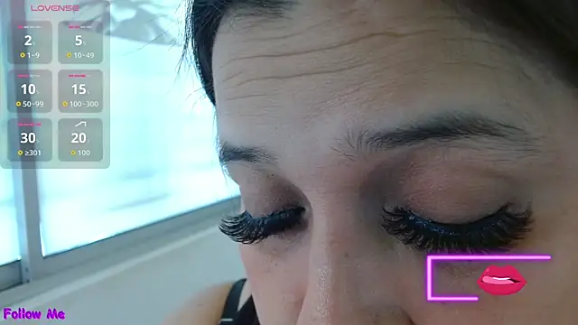 Snapshot of Kerly_Doll chatting on 11/27/25, 04:53 Kerly Doll online show from 11/27/25, 04:53