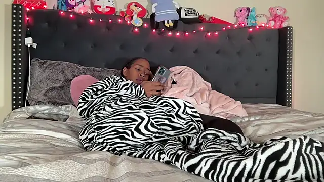 Cum2Charm online show from 10/26/25, 02:56