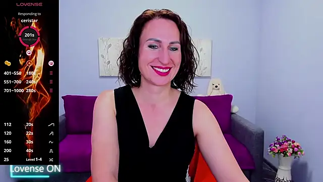 Nia Smithh online show from 10/14/25, 12:50