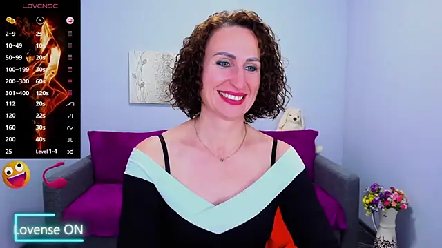 Nia Smithh online show from 11/07/25, 01:33