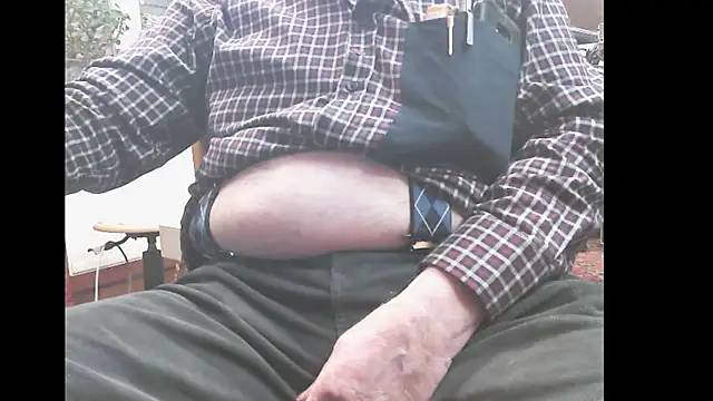 Snapshot of HaraldGermany chatting on 01/07/26, 05:37 HaraldGermany online show from 01/07/26, 05:37