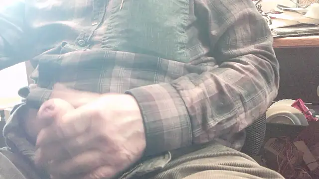 Snapshot of HaraldGermany chatting on 03/01/26, 03:58 HaraldGermany online show from 03/01/26, 03:58