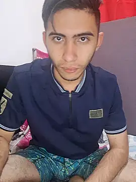 Snapshot of andres202028 chatting on 09/15/25, 12:43 andres202028 online show from 09/15/25, 12:43