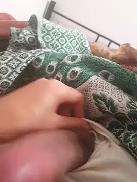 Ummfuss1 online show from 12/17/24, 02:44