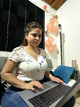 nurse becky online show from 12/01/25, 11:10