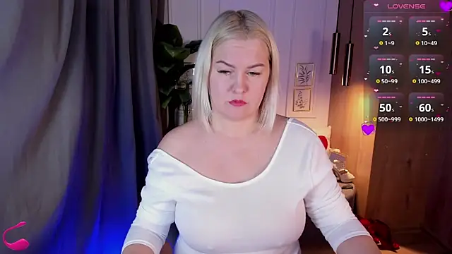 YolandaKiss online show from 02/22/25, 08:31