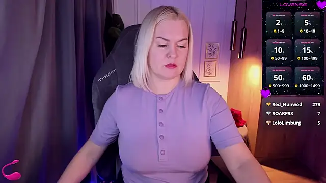 YolandaKiss online show from 02/25/25, 08:36