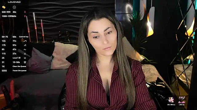 KylieMellow online show from 06/10/26, 01:43