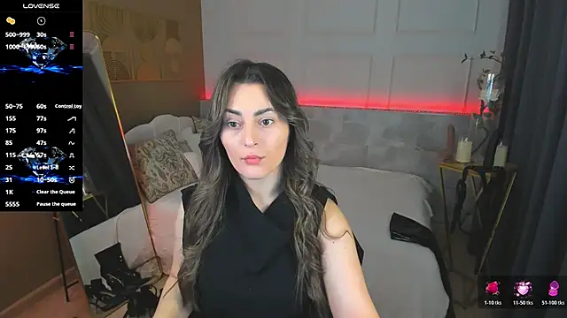 KylieMellow online show from 06/15/26, 05:31