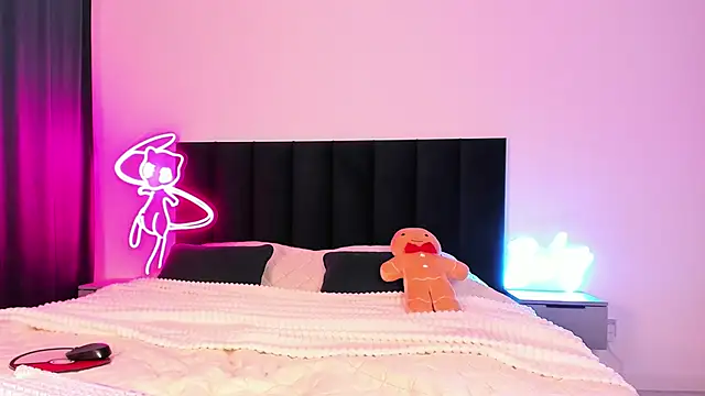 wow lovie online show from 12/23/24, 05:39