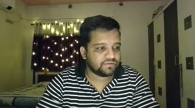 Snapshot of dhruv_love chatting on 02/04/25, 05:01 dhruv love online show from 02/04/25, 05:01