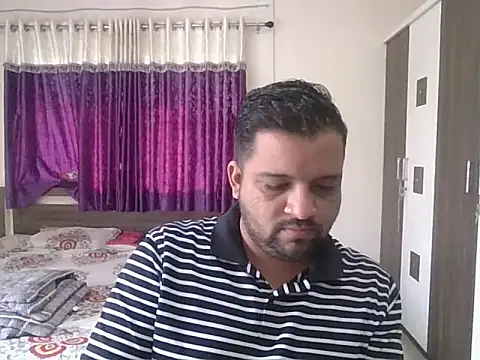 Snapshot of dhruv_love chatting on 11/25/25, 03:50 dhruv love online show from 11/25/25, 03:50