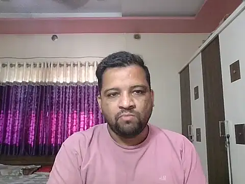 Snapshot of dhruv_love chatting on 02/27/26, 04:23 dhruv love online show from 02/27/26, 04:23