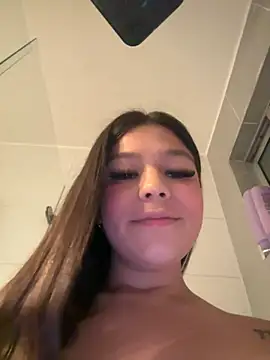 Alyshanon18 online show from 02/06/25, 08:50