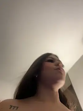 Alyshanon18 online show from 03/13/25, 12:59