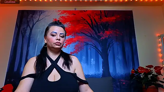 Snapshot of ElizabethEven chatting on 03/19/25, 09:27 ElizabethEven online show from 03/19/25, 09:27