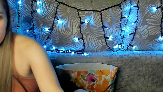 MaggieCake online show from 02/15/25, 01:21