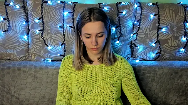 MaggieCake online show from 03/16/25, 05:47