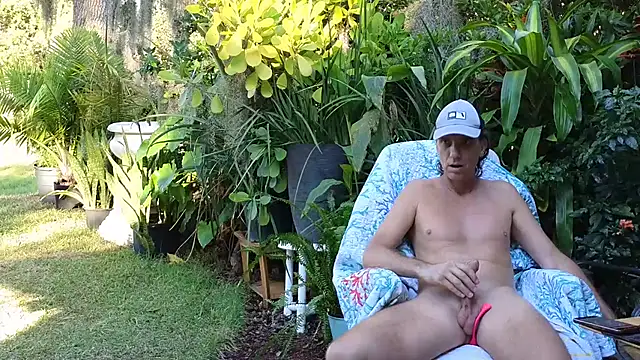 Snapshot of eliberator1777 chatting on 11/08/25, 08:51 eliberator1777 online show from 11/08/25, 08:51